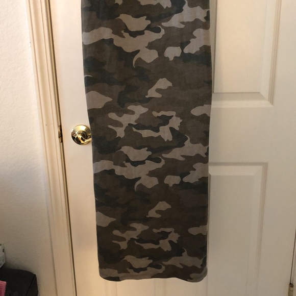 Camo Maxi Dress - Picture 13 of 13